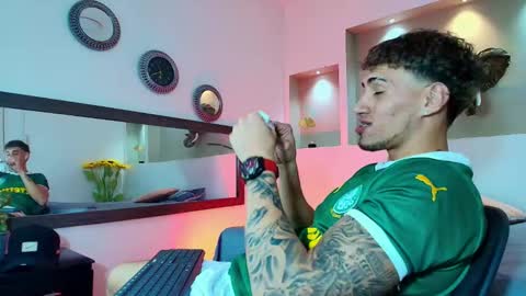 Snapshot of austin_collinss chatting on 01.09.25 AUSTIN online show from 01.09.25