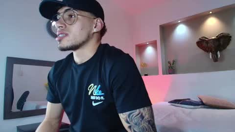 Snapshot of austin_collinss chatting on 01.15.25 AUSTIN online show from 01.15.25