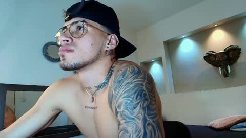 Snapshot of austin_collinss chatting on 02.12.25 AUSTIN online show from 02.12.25