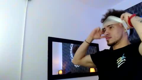 Snapshot of austin_collinss chatting on 02.22.25 AUSTIN online show from 02.22.25