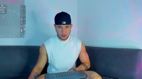 A online show from 10.10.25