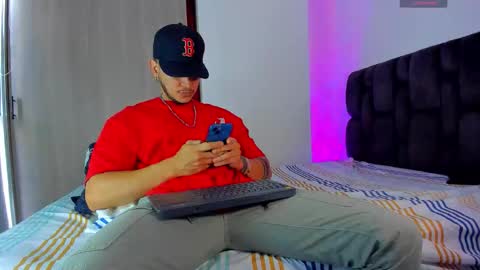 A online show from 12.21.25