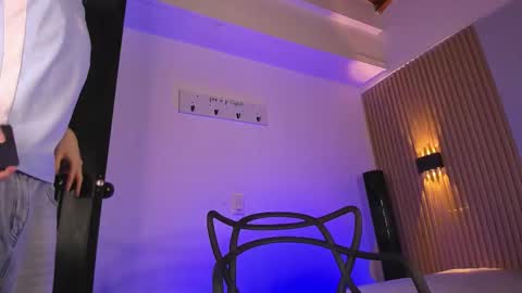 Snapshot of austin_rouse chatting on 02.10.26 austin_rouse online show from 02.10.26