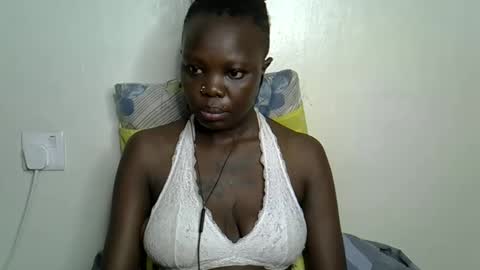 Snapshot of autumnbeagle chatting on 11.28.25 autumnbeagle online show from 11.28.25