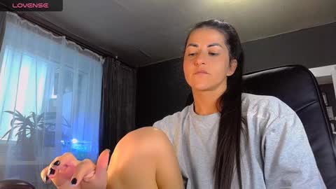 Ava online show from 02.06.25