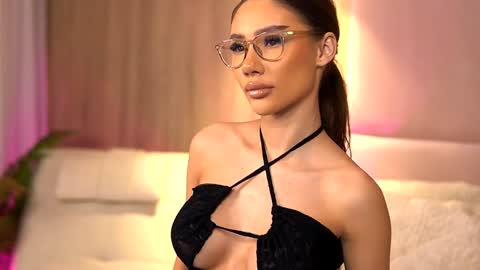 Ava online show from 01.07.25