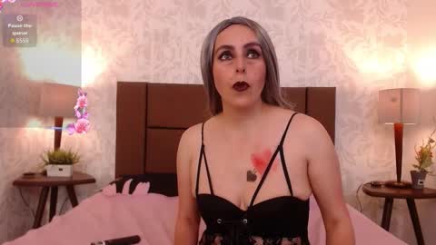 Ava  online show from 10.31.25