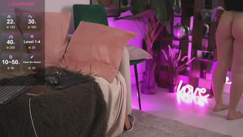 Snapshot of avareed chatting on 01.12.25 AvaReed online show from 01.12.25