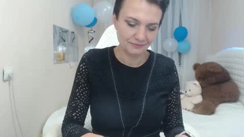 avasaturnian online show from 09.30.25