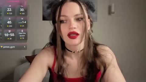 Aveline online show from 06.12.26