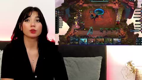 AveryWillow online show from 02.06.25