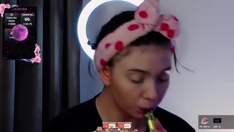 AveryWillow online show from 03.03.25