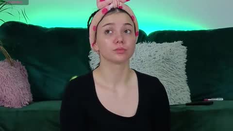 AveryWillow online show from 09.30.25