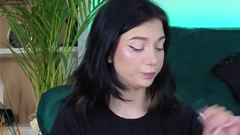 AveryWillow online show from 11.02.25