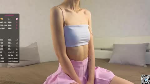 Snapshot of avgustajemes chatting on 11.20.25 Lucy online show from 11.20.25