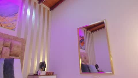 AVIS  online show from 09.12.25