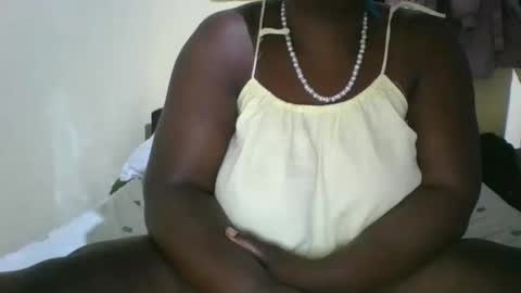 avril254 online show from 10.25.25