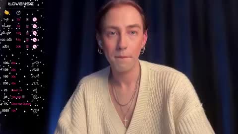 avril_pearly_ online show from 01.01.25