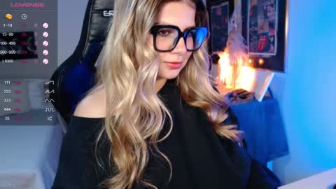 Avrill Morgan online show from 02.10.25