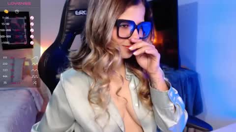 Avrill Morgan online show from 10.06.25