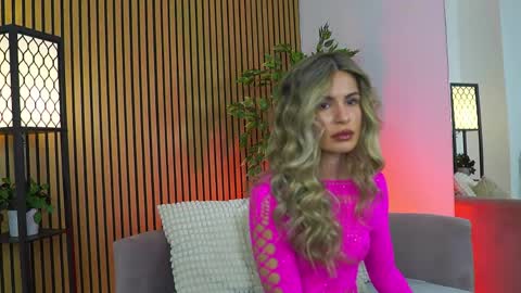 AVRILL CYRUX online show from 03.26.26