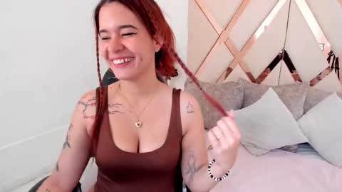 Avril  online show from 02.06.26