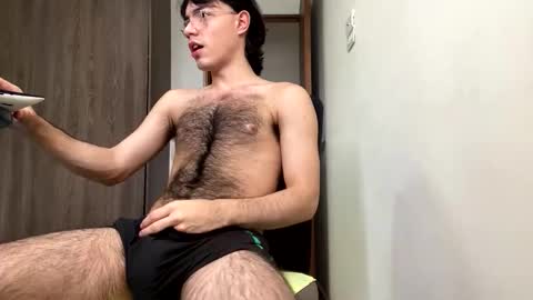 AndrewXxl independent online show from 03.04.26