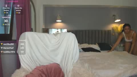 Jolie online show from 09.22.25