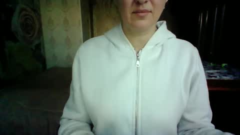 Snapshot of awesomeladyy chatting on 01.04.25 awesomeladyy online show from 01.04.25