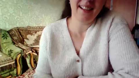 Snapshot of awesomeladyy chatting on 10.31.25 awesomeladyy online show from 10.31.25