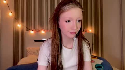 Aurora online show from 09.12.25