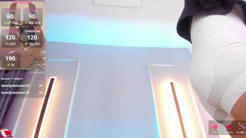 Snapshot of axaras chatting on 09.20.25 Axara online show from 09.20.25