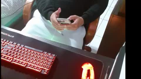 Snapshot of axel264 chatting on 02.01.26 Alex online show from 02.01.26