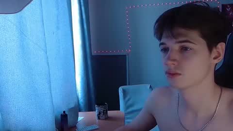 Snapshot of axel_0ne chatting on 02.10.26 axel_0ne online show from 02.10.26