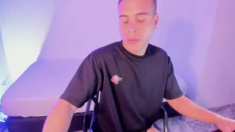 axel__fierro online show from 04.19.26