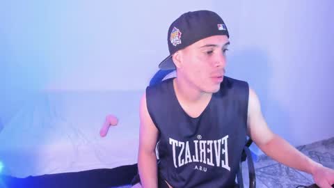 axel__fierro online show from 04.25.26