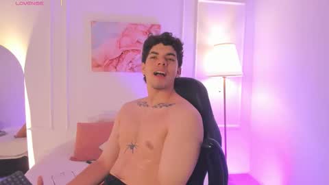 Yooung King  online show from 02.13.26