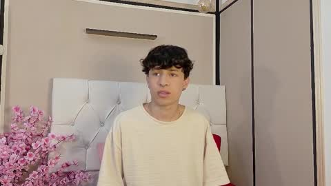 Axel Evanss online show from 10.27.25