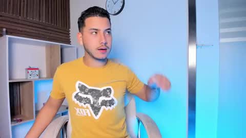 axel_grey_ online show from 09.14.25