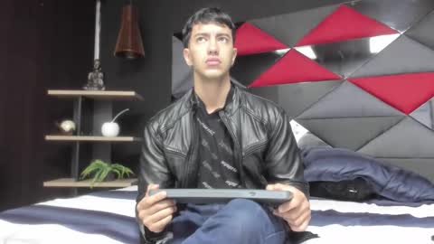 Snapshot of axel_hendrick chatting on 02.14.26 axel_hendrick online show from 02.14.26