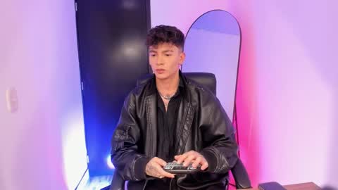 Snapshot of axel_inkshade chatting on 12.23.25 Axel online show from 12.23.25