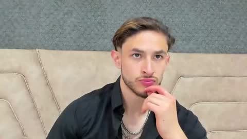 Axel  online show from 06.18.26
