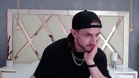 Axel  online show from 07.09.26