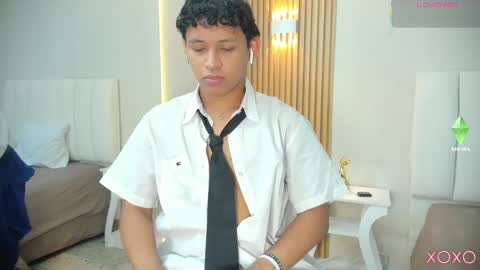 Snapshot of axel_ps chatting on 10.16.25 Alex online show from 10.16.25