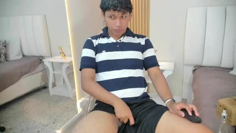 Snapshot of axel_ps chatting on 10.26.25 Alex online show from 10.26.25