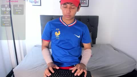 Snapshot of axel_ps chatting on 11.14.25 Alex online show from 11.14.25