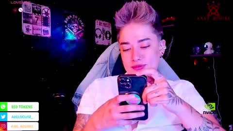 Snapshot of axel_rouse1 chatting on 09.27.25 Axel Rouse online show from 09.27.25