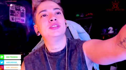 Snapshot of axel_rouse1 chatting on 10.01.25 Axel Rouse online show from 10.01.25