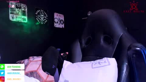 Snapshot of axel_rouse1 chatting on 11.28.25 Axel Rouse online show from 11.28.25