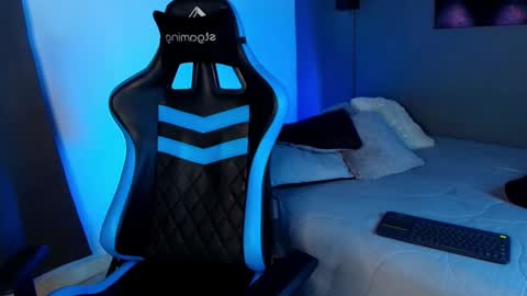 axel stein NEW ACCOUNT online show from 02.17.25